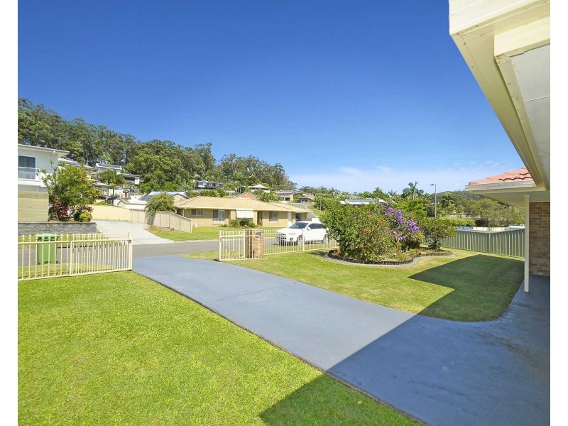 10 Bernoth Street, Currumbin Waters QLD 4223