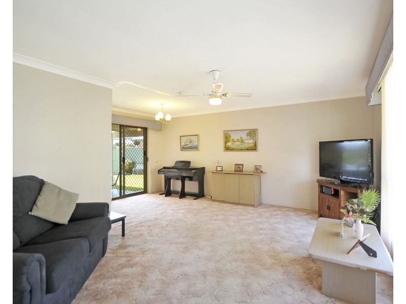 10 Bernoth Street, Currumbin Waters QLD 4223