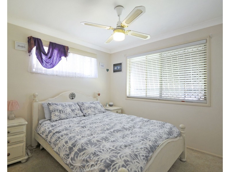 10 Bernoth Street, Currumbin Waters QLD 4223