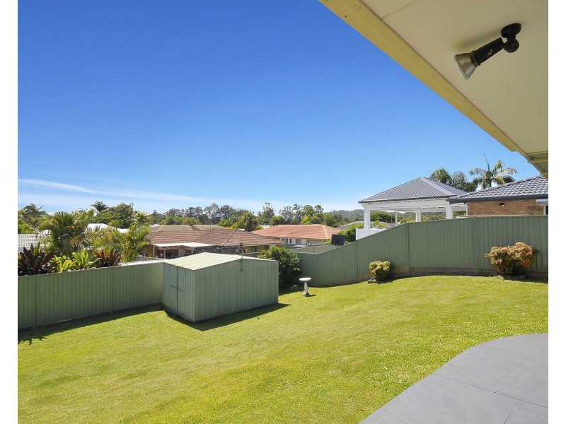 10 Bernoth Street, Currumbin Waters QLD 4223