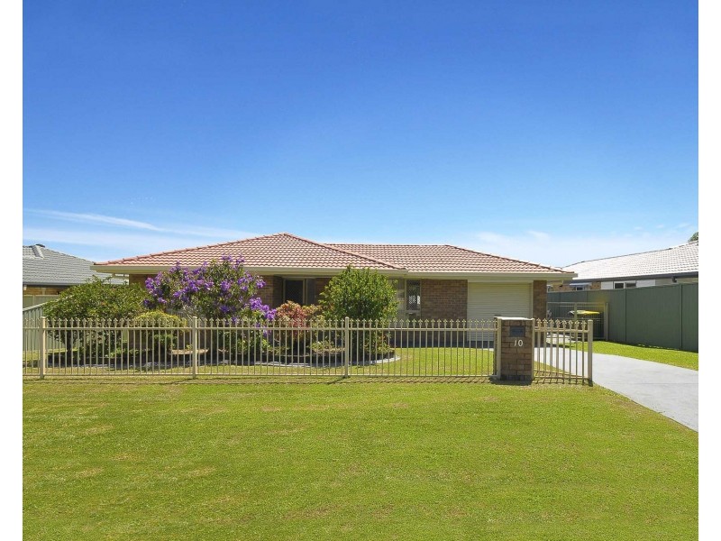 10 Bernoth Street, Currumbin Waters QLD 4223