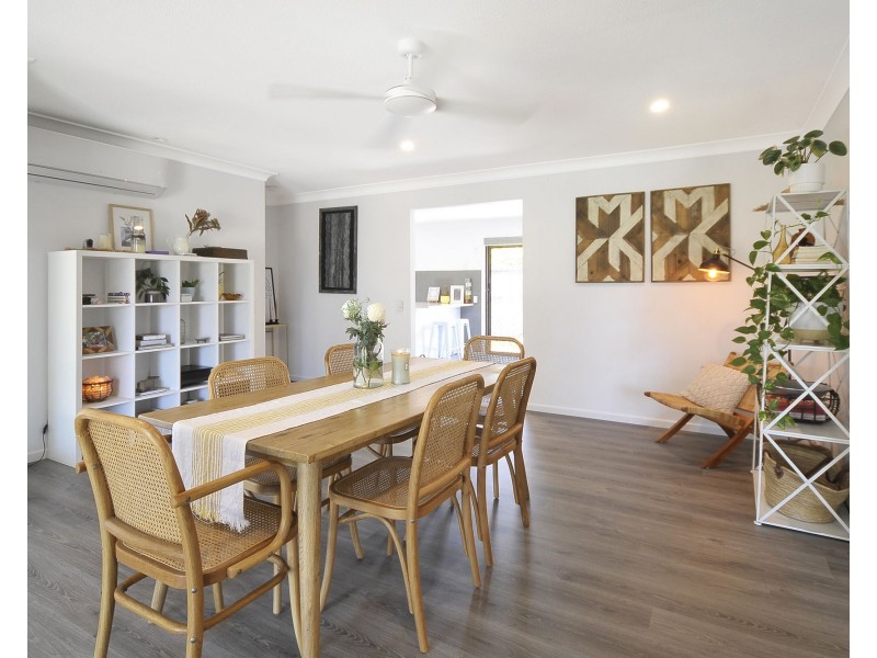 20 Ling Place, Palm Beach QLD 4221