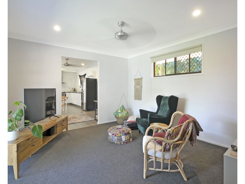 20 Ling Place, Palm Beach QLD 4221