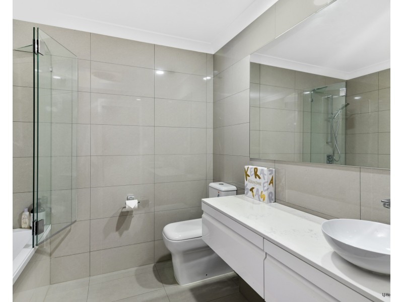 27/43 Doubleview Drive, Elanora QLD 4221