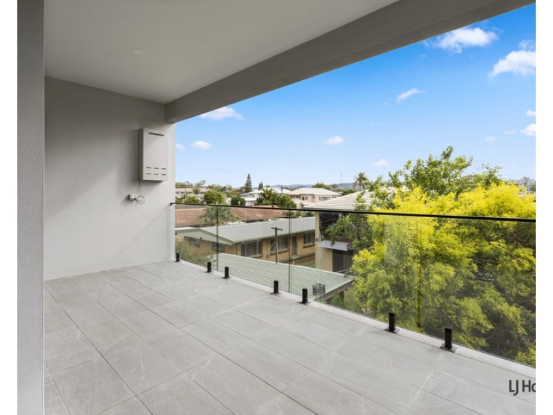 1/1034 Gold Coast Highway, Palm Beach QLD 4221