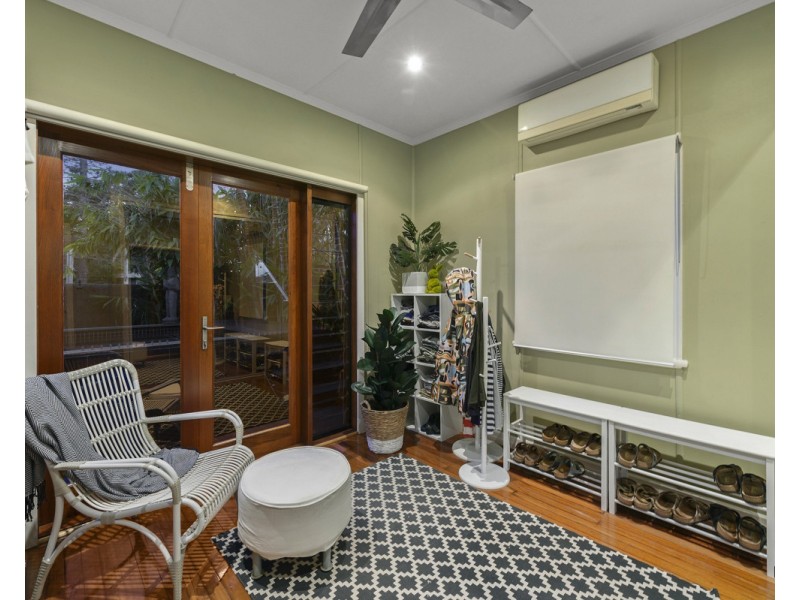 95 Palm Beach Avenue, Palm Beach QLD 4221