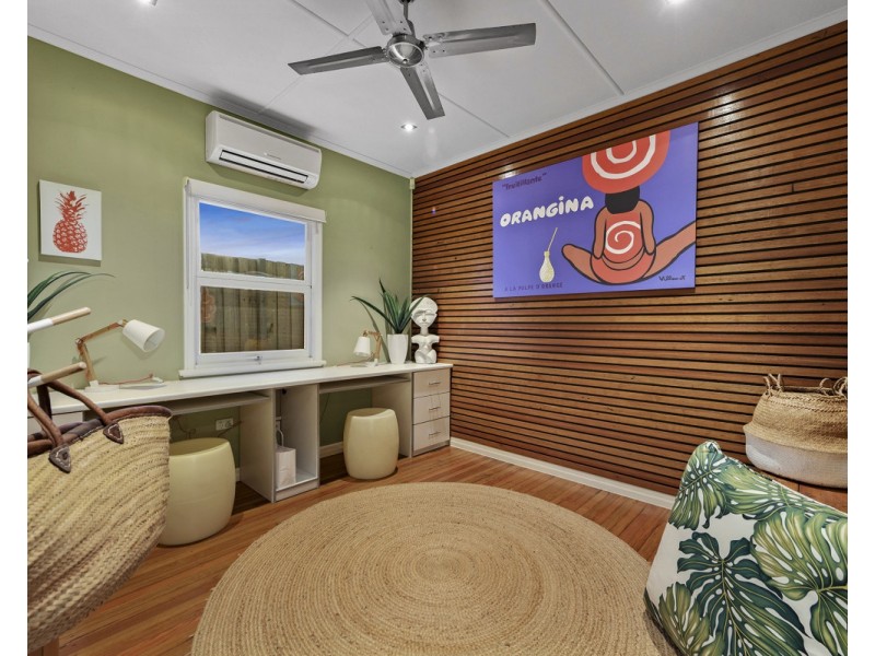 95 Palm Beach Avenue, Palm Beach QLD 4221