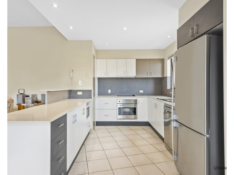 7/77 McLean Street, Coolangatta QLD 4225