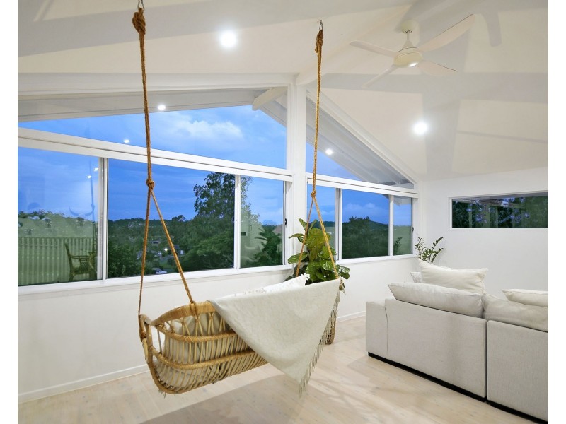 16 Larentia Street, Currumbin Waters QLD 4223