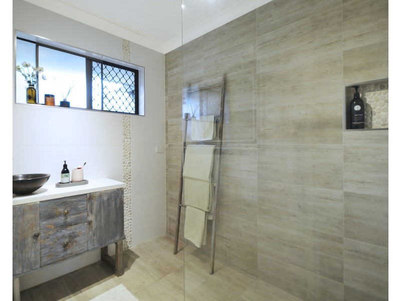 1/28 Darnel Street, Elanora QLD 4221