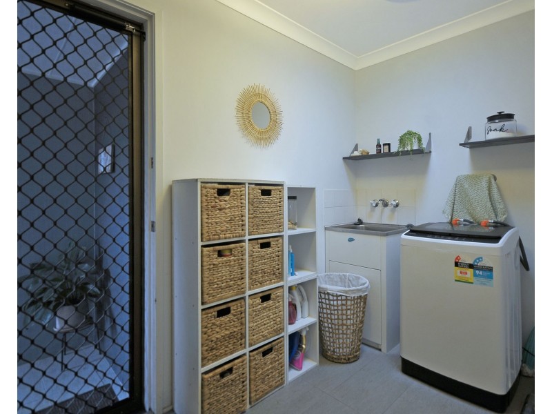 1/28 Darnel Street, Elanora QLD 4221