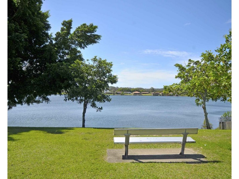 1/28 Darnel Street, Elanora QLD 4221