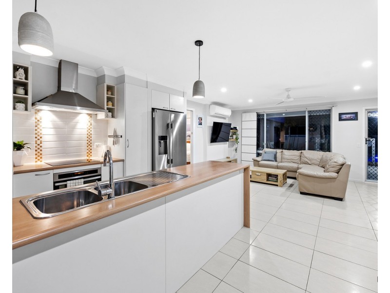 167 Mallawa Drive, Palm Beach QLD 4221