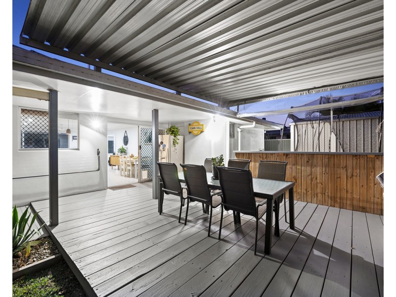167 Mallawa Drive, Palm Beach QLD 4221