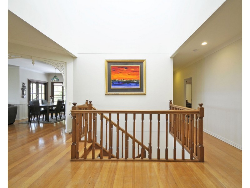 9 Killara Street, Currumbin Waters QLD 4223