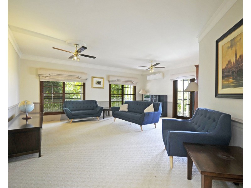 9 Killara Street, Currumbin Waters QLD 4223