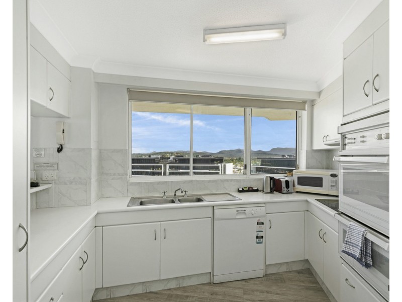 14E/2 Nineteenth Avenue, Palm Beach QLD 4221