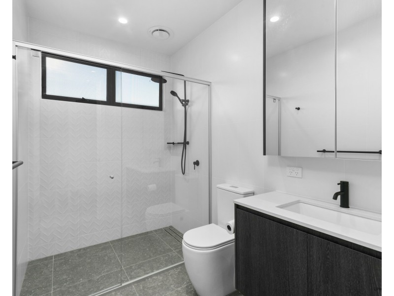 2/7 Morotai Avenue, Palm Beach QLD 4221