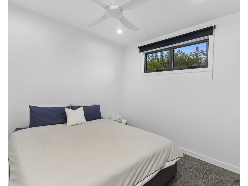 2/7 Morotai Avenue, Palm Beach QLD 4221