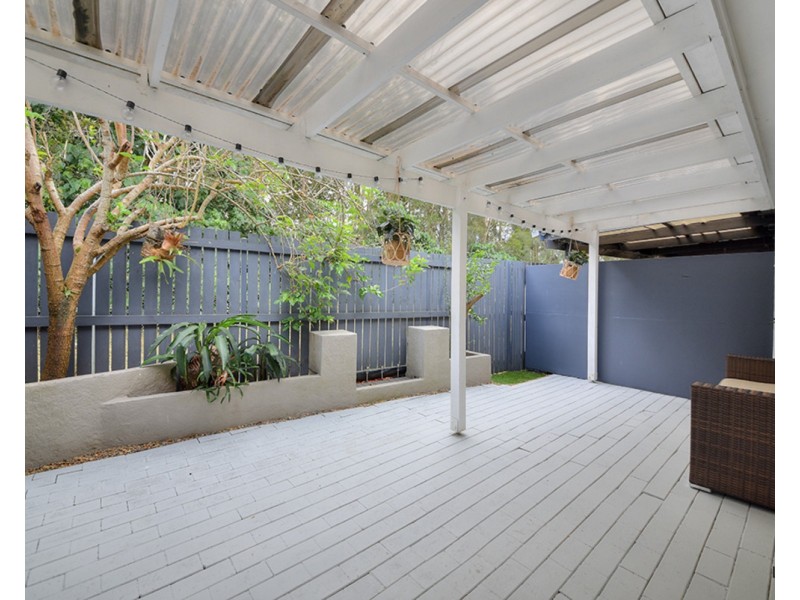 11/154 Currumbin Creek Road, Currumbin Waters QLD 4223