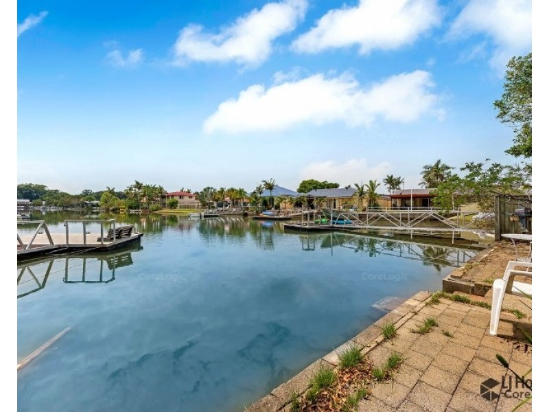 31 Mainsail Street, Currumbin Waters QLD 4223