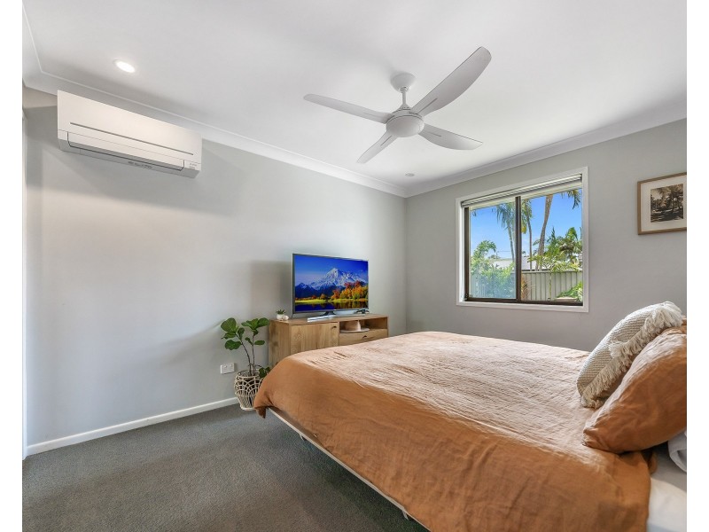 2/21 Walker Avenue, Palm Beach QLD 4221