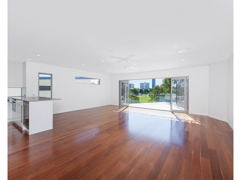 1/67 Stapylton Street, Coolangatta QLD 4225