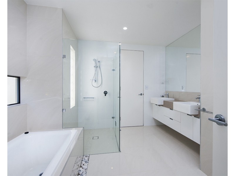 1/67 Stapylton Street, Coolangatta QLD 4225