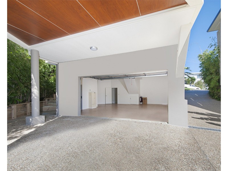 1/67 Stapylton Street, Coolangatta QLD 4225