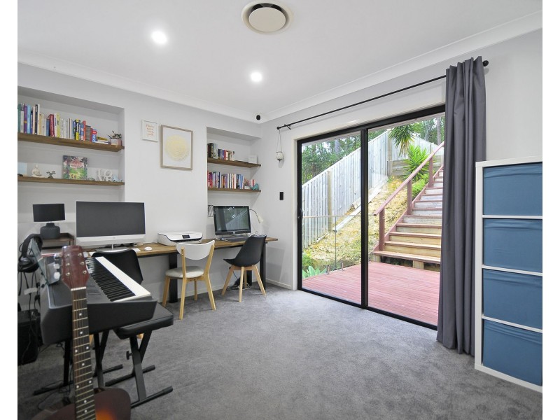 9 Greenview Place, Reedy Creek QLD 4227