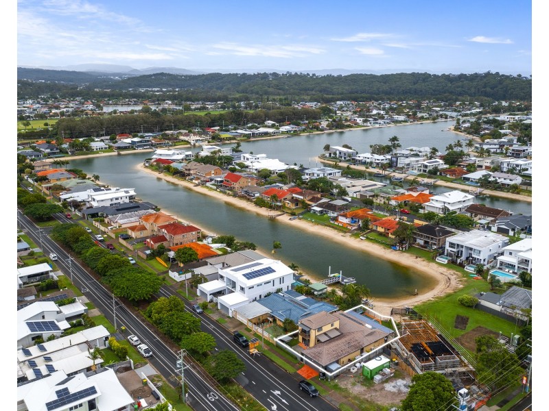 43 Nineteenth Avenue, Palm Beach QLD 4221