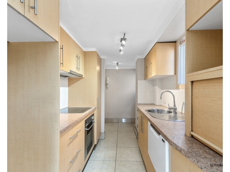 2/4 First Avenue, Palm Beach QLD 4221