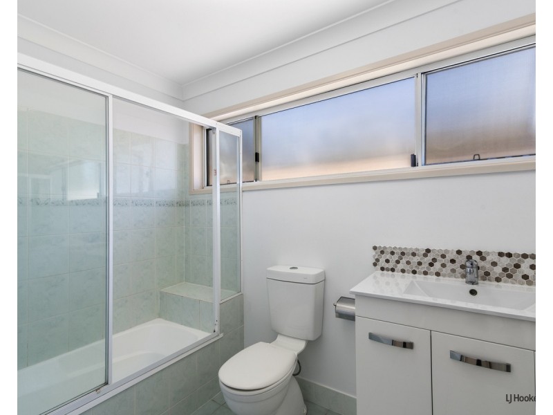2/4 First Avenue, Palm Beach QLD 4221