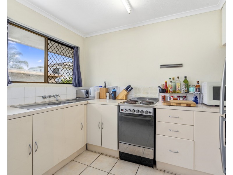 5/60 Sarawak Avenue, Palm Beach QLD 4221