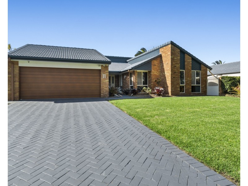 37 Murtha Drive, Elanora QLD 4221