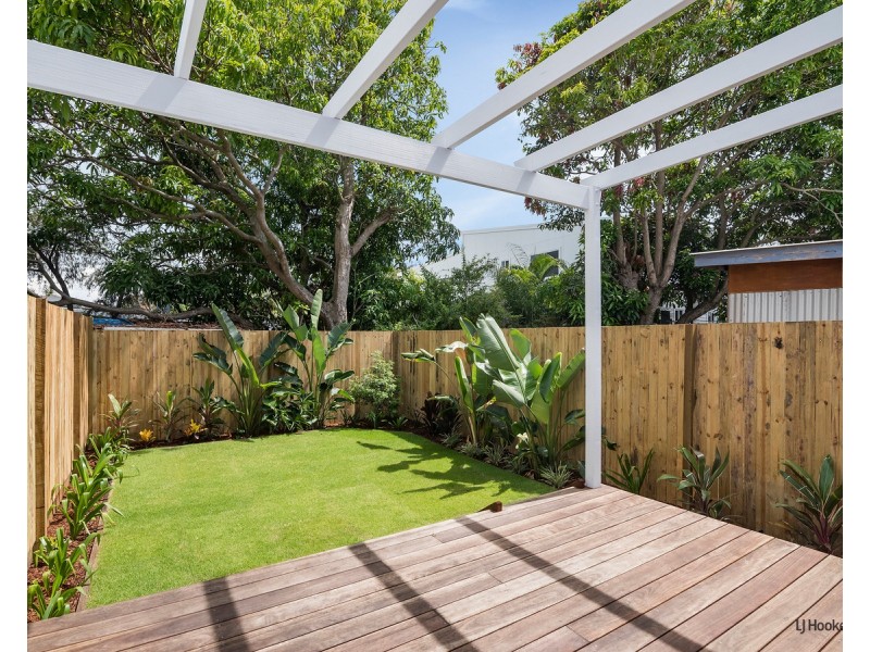 1/31 Twenty Fourth Avenue, Palm Beach QLD 4221