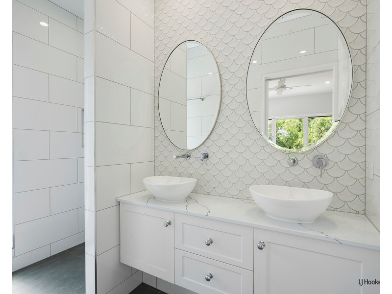1/31 Twenty Fourth Avenue, Palm Beach QLD 4221