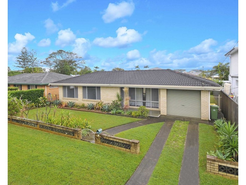 5 Iluka Street, Palm Beach QLD 4221
