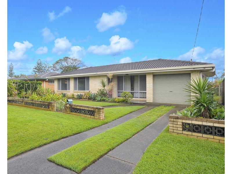 5 Iluka Street, Palm Beach QLD 4221