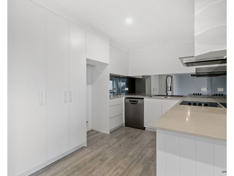 8/6 Twelfth Avenue, Palm Beach QLD 4221