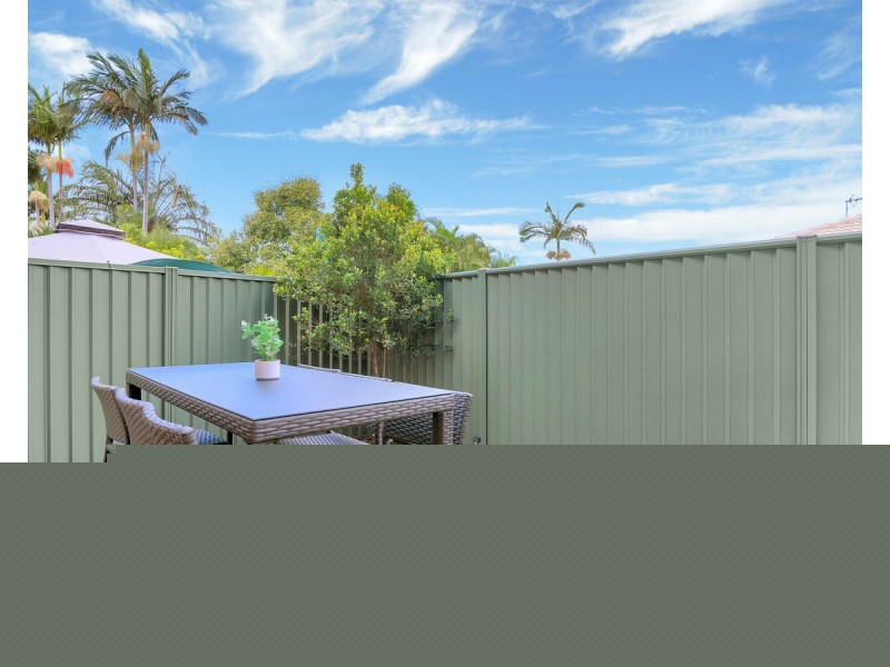 2/1 Pontoon Place, Varsity Lakes QLD 4227