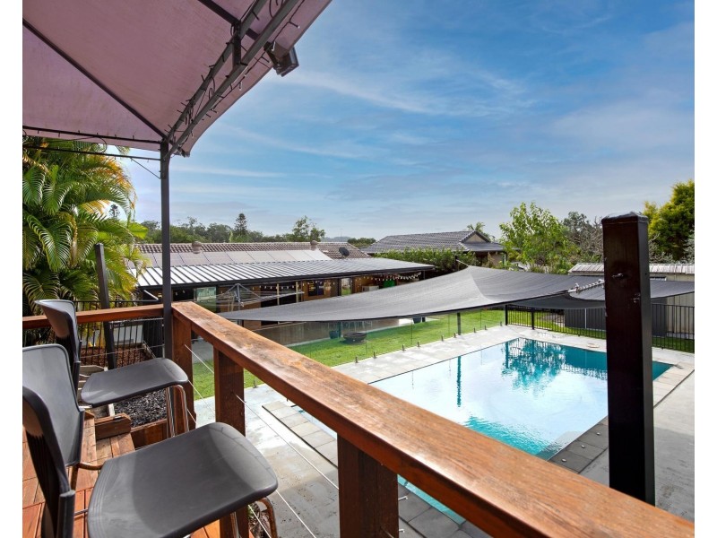 4 Sawtell Drive, Currumbin Waters QLD 4223