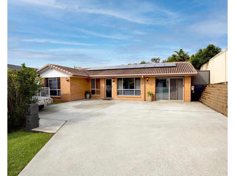4 Sawtell Drive, Currumbin Waters QLD 4223
