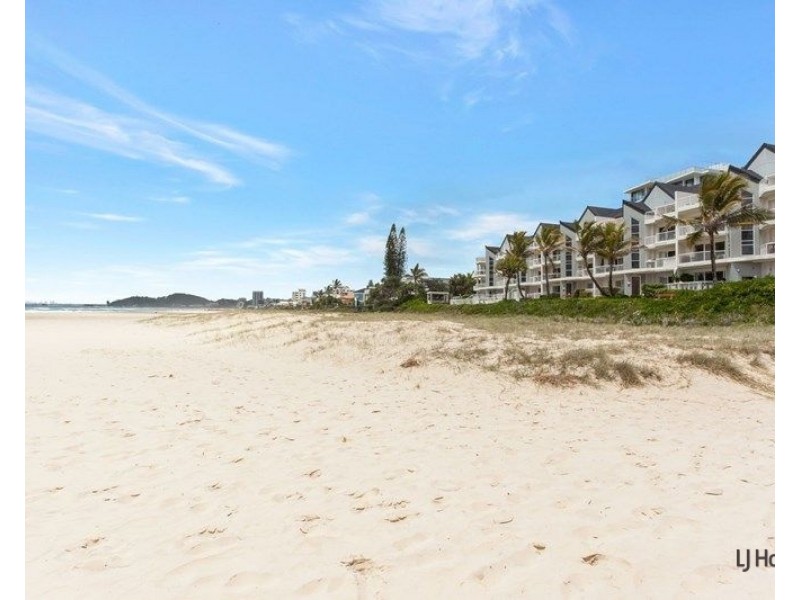 10/2 Seventeenth Avenue, Palm Beach QLD 4221