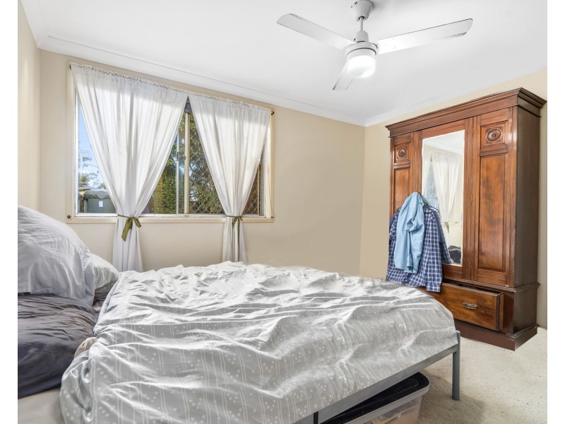 33 Laguna Avenue, Palm Beach QLD 4221