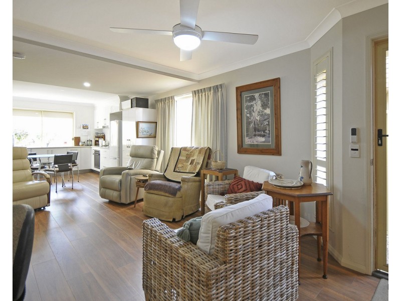 2/27 Toolona Street, Tugun QLD 4224