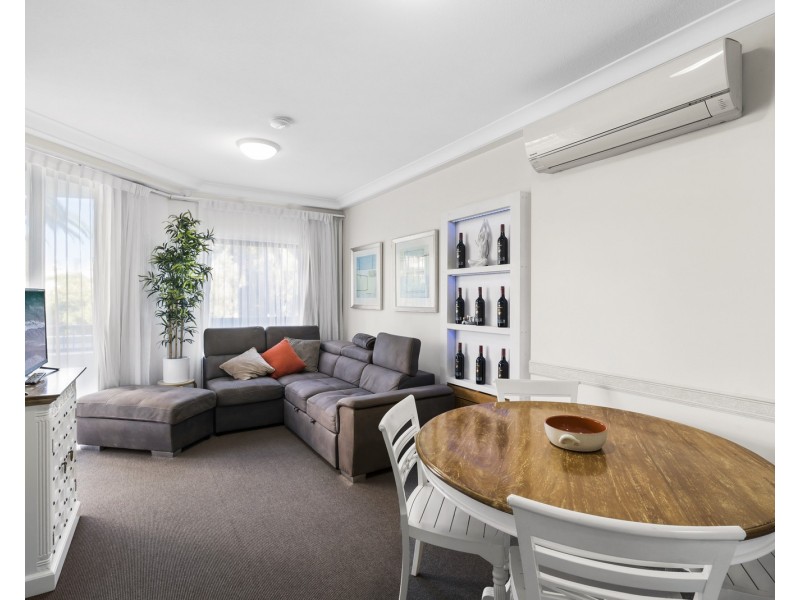 122/99 Griffith Street, Coolangatta QLD 4225