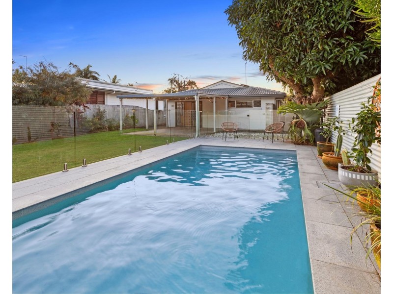 94 Third Avenue, Palm Beach QLD 4221