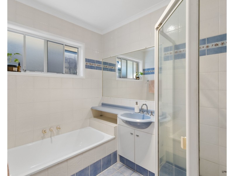 14 Aruma Avenue, Burleigh Waters QLD 4220