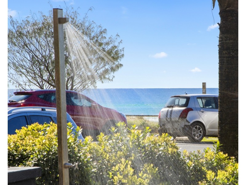 2/828 Pacific Parade, Currumbin QLD 4223